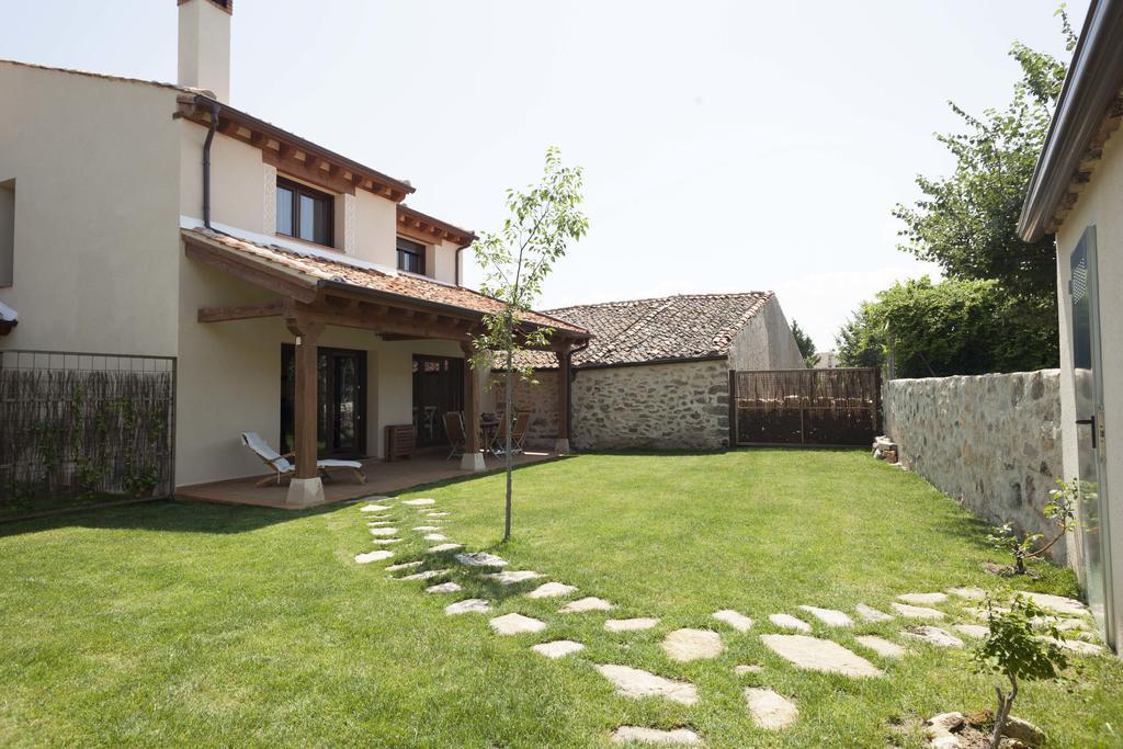 Casas De La Fuente Guest House Brieva Exterior foto